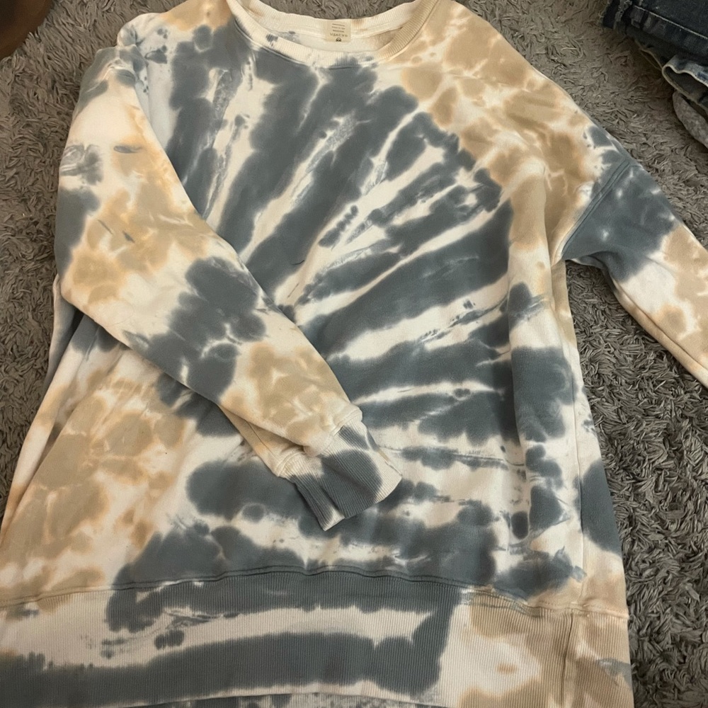 tie dye sweatshirt women’s